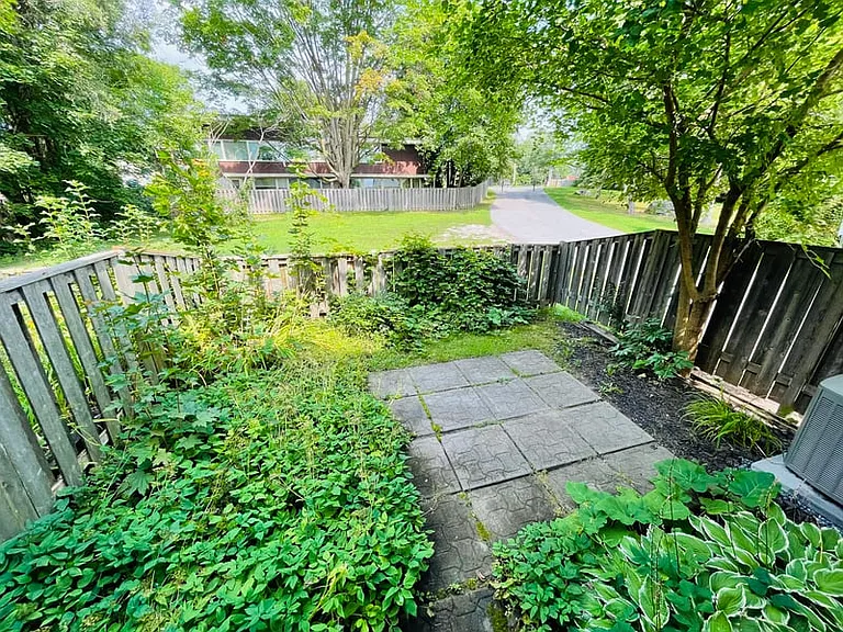 1122 Chimney Hill Way — Photo 4