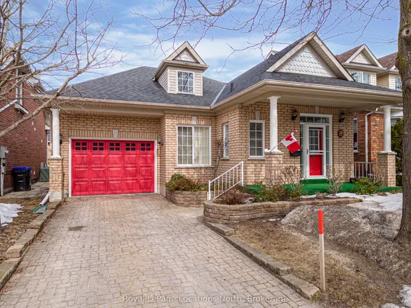 34 Callary Cres, Collingwood, ON L9Y 4Y1