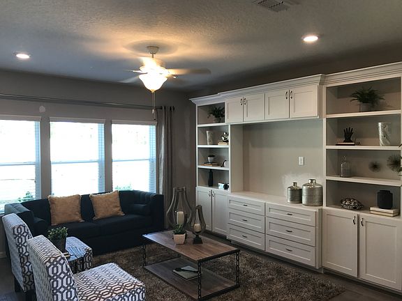2nd image of 2715 Caroline Hills Dr