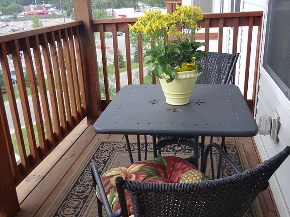 5th image of 1355 Phalen Blvd APT 318