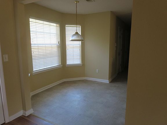 4th image of 4691 Glider Cir