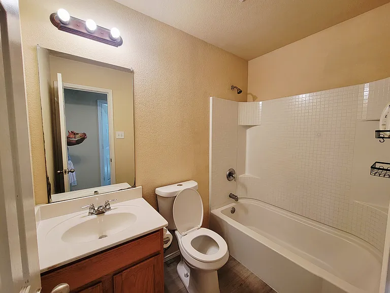 10032 Daly Dr — Photo 16