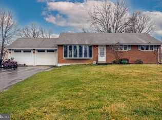 13 Maple Ave, Hatboro, PA 19040