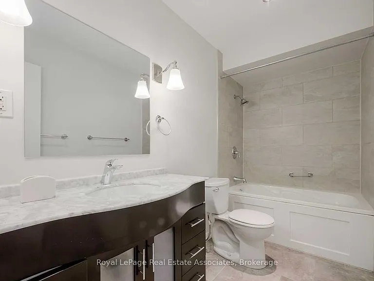 2393 Whaley Dr #UPPER — Photo 7