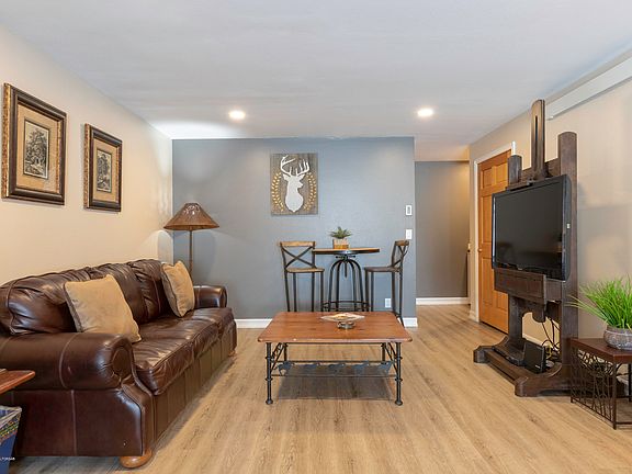 5th image of 450 E Kelly Ave #2501