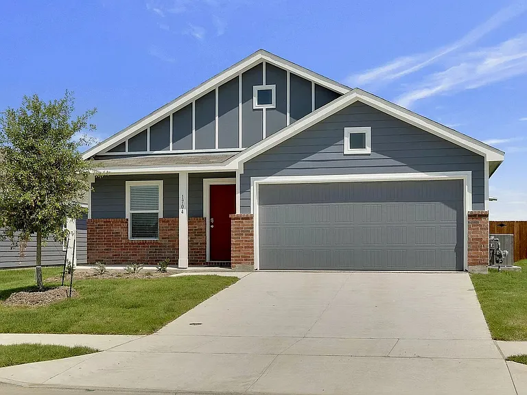1704 Lercara Ln — Photo 10