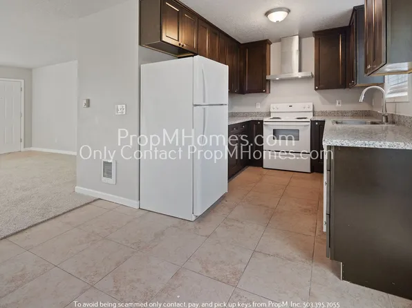 15559 NE Glisan St, Portland, OR 97230