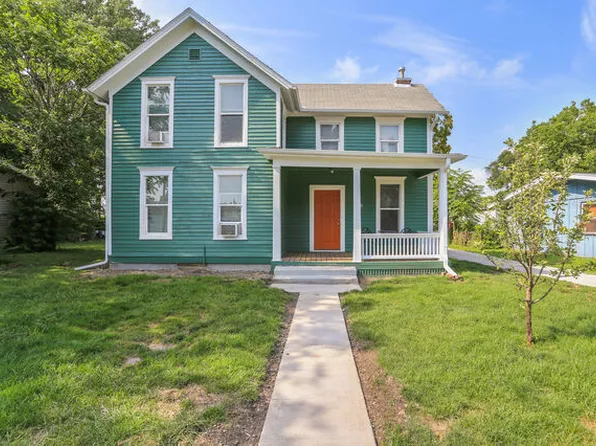 110 E Park St, Champaign, IL 61820