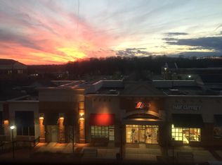 8041 Crescent Park Dr #196, Gainesville, VA 20155