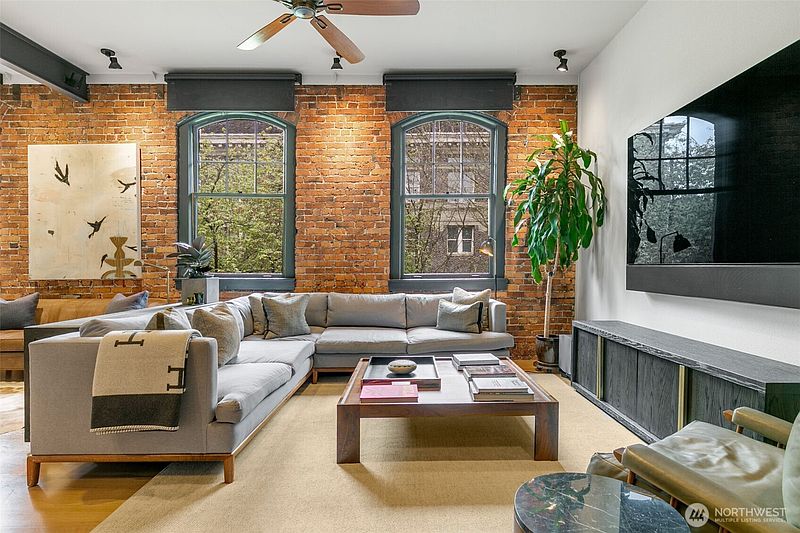4th image of 1406 Harvard Avenue #10