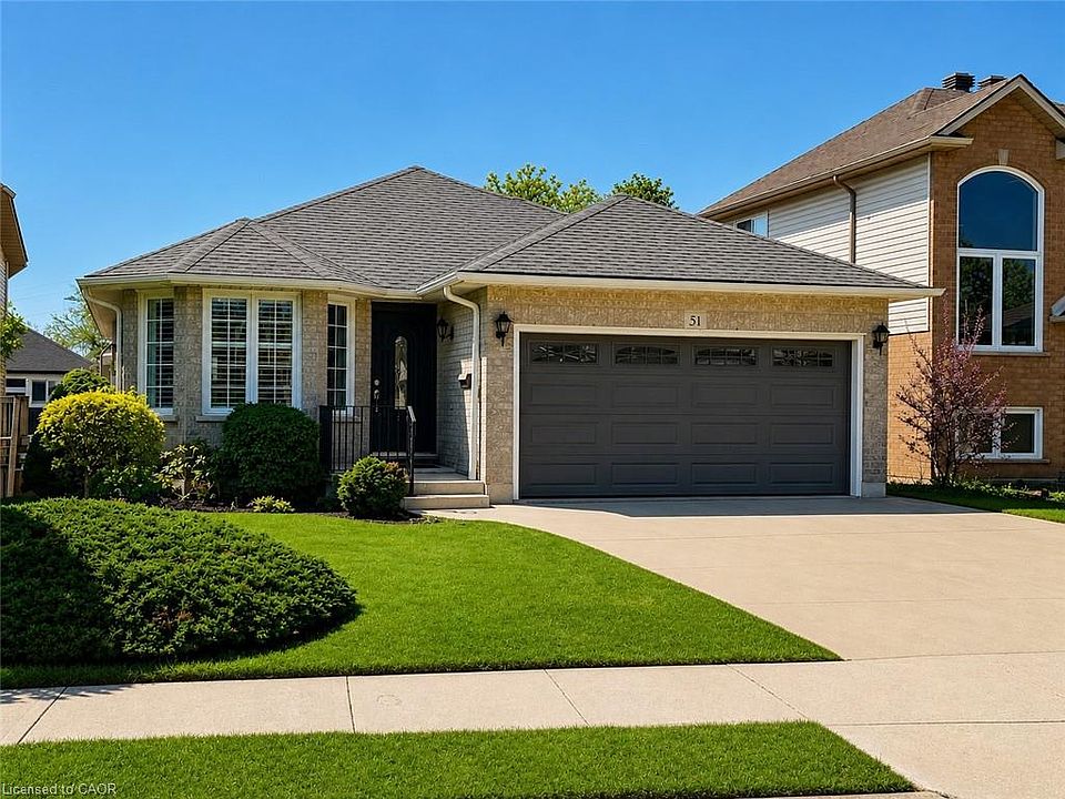 1st image of 51 Redtail Cres