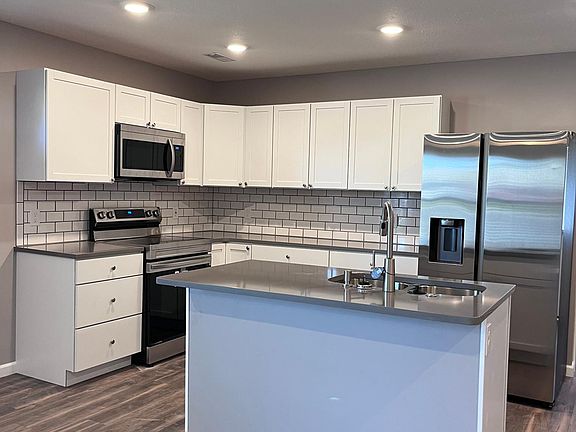 4th image of 1306 S Osteopathy Ave #1306