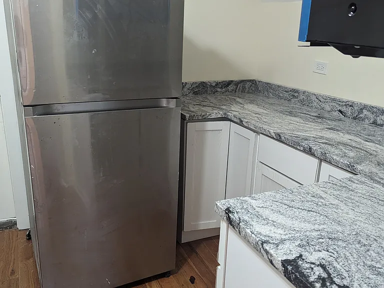 7042 S Kimbark Ave #3 — Photo 3