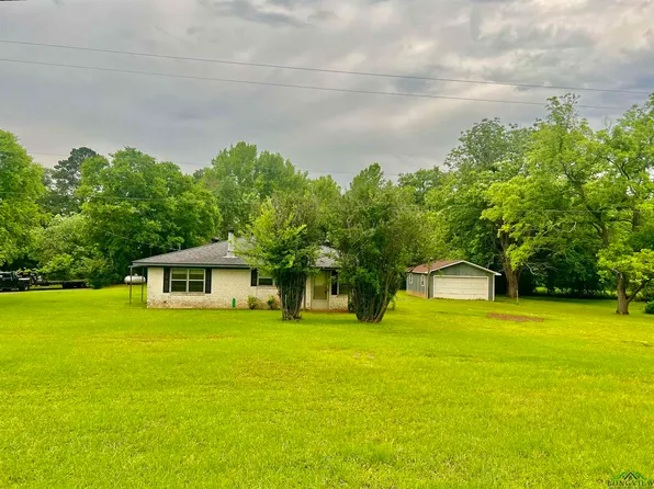 407 W Rusk St #84, Mount Enterprise, TX 75681