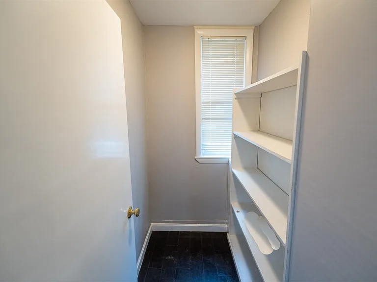421 Ferry St #1 — Photo 6
