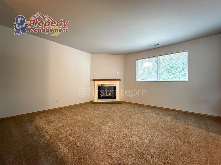4900 W Blodgett Ln #102 — Photo 7