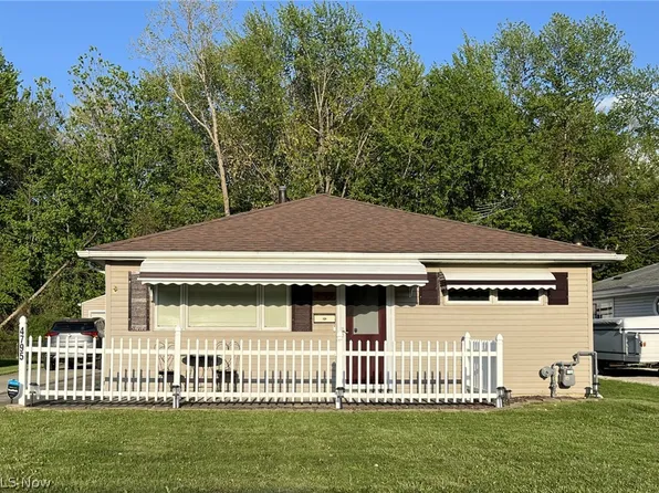 4795 Willowbrook Dr, Mentor, OH 44060