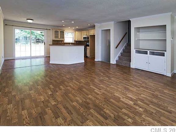 5th image of 7357 Brigmore Dr