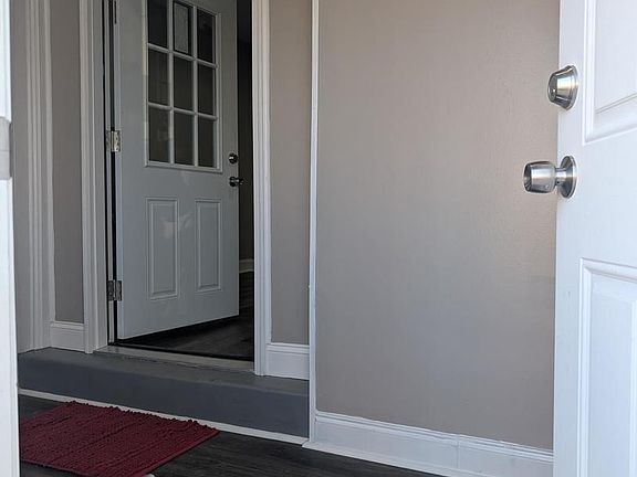 3rd image of 3209 N American St