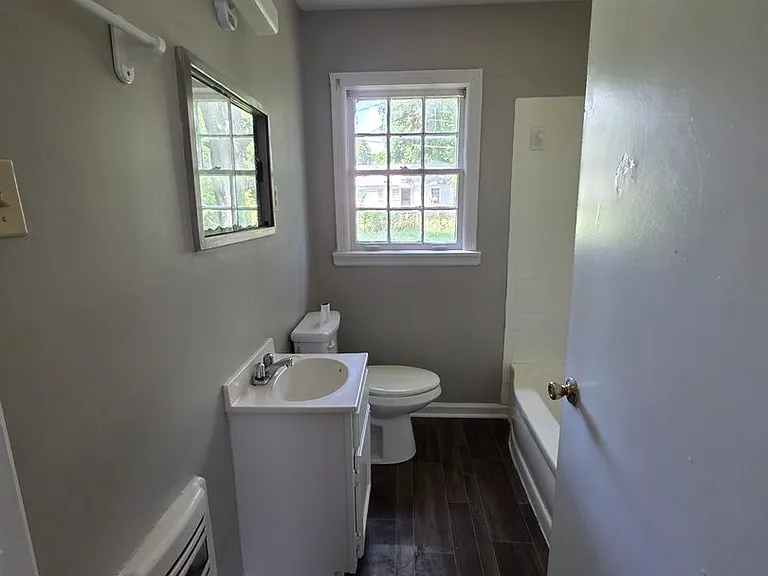 1808 Scottwood St — Photo 14
