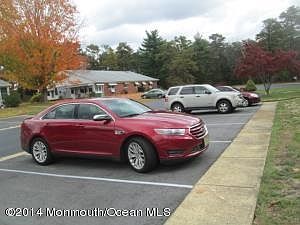 4th image of 32D Crestwood Ct