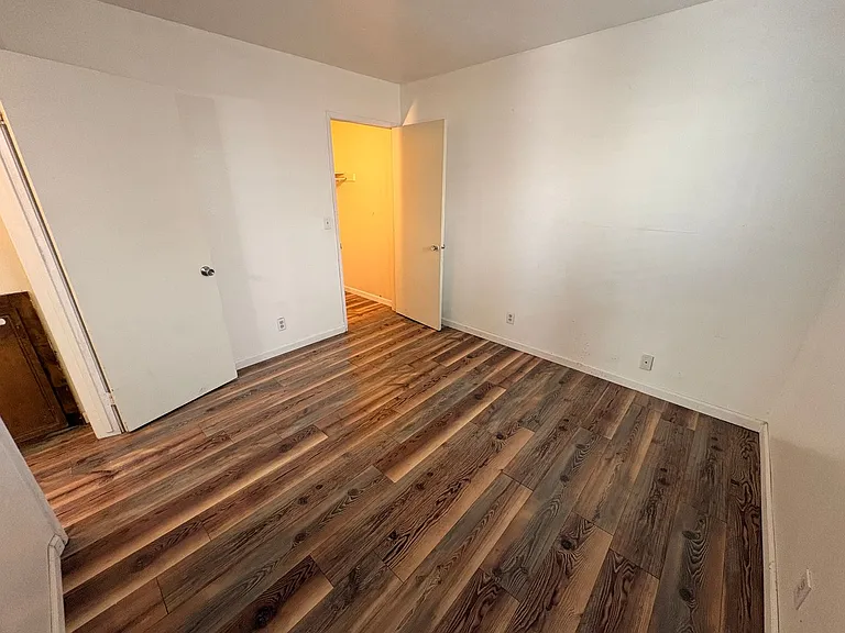 2212 N Edison St — Photo 9