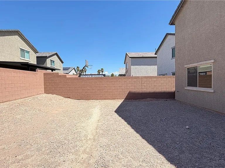 9527 Victory Wings St — Photo 16