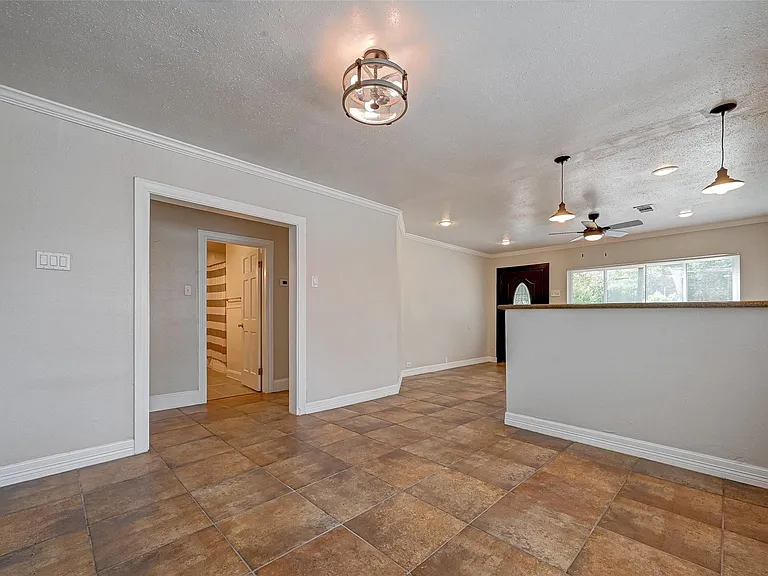 817 Eleanor St — Photo 15