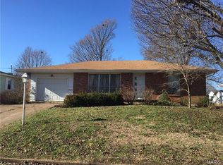 909 S A St, Farmington, MO 63640
