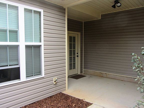 3rd image of 102 Briggs Ave Suite 6