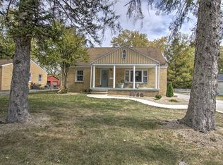 3186 N Macarthur Rd, Decatur, IL 62526