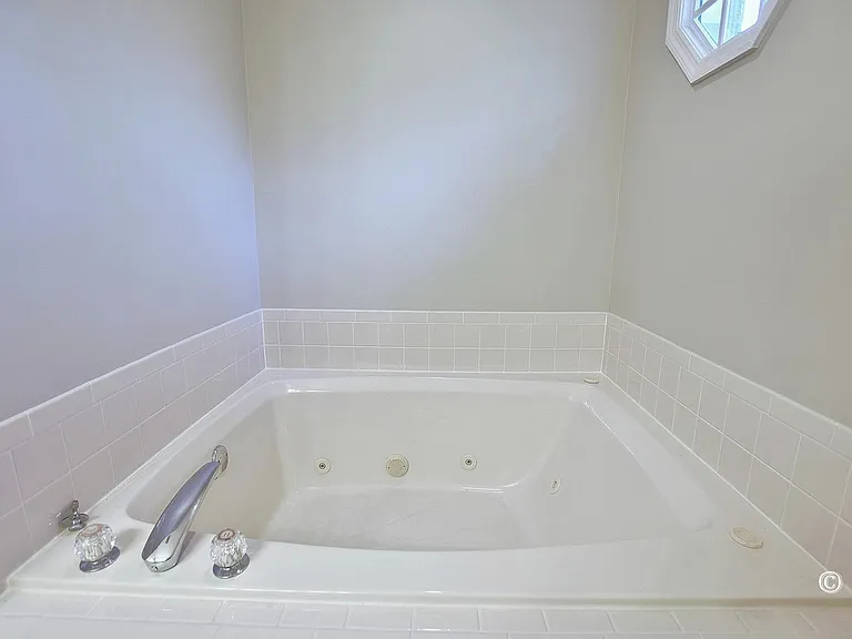 6384 Blanchard Ct — Photo 17