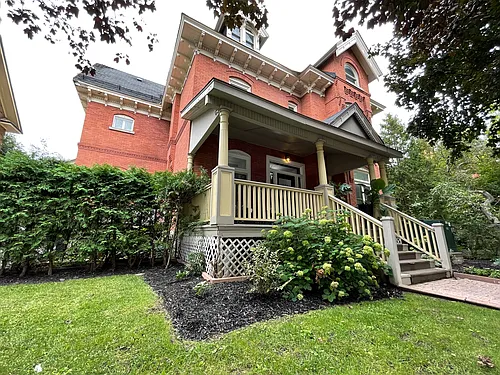 324 Chapel St #4 Photo 1
