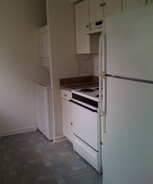 2nd image of 31 Brown Blvd #D