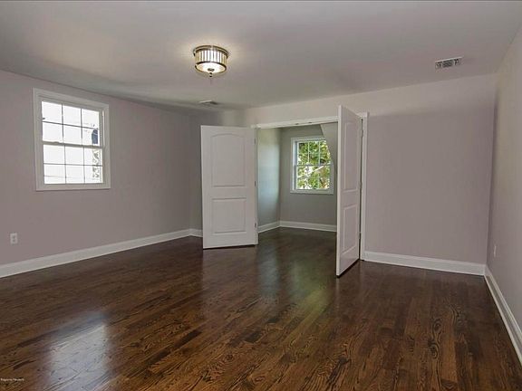 5th image of 127 Union Ave