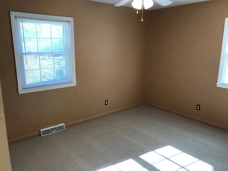 105 Beechwood Avenue Duplex — Photo 14