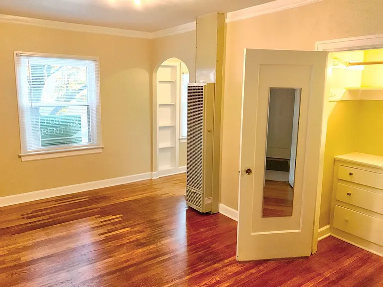 1035 SE 12th Ave — Photo 15