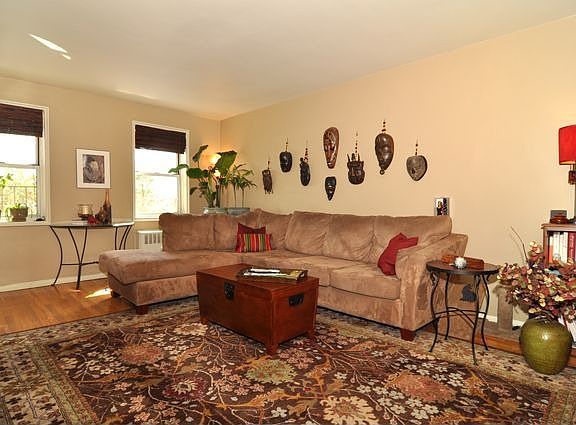5th image of 1234 Midland Ave APT 3B