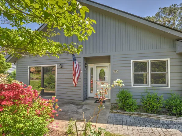 16 Windflower Ct APT D, Asheville, NC 28805