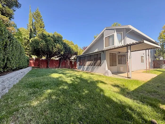 3237 Lowther Way — Photo 22
