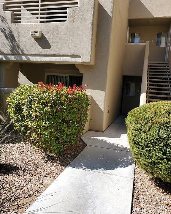 1st image of 1908 Desert Falls Ct Unit 106