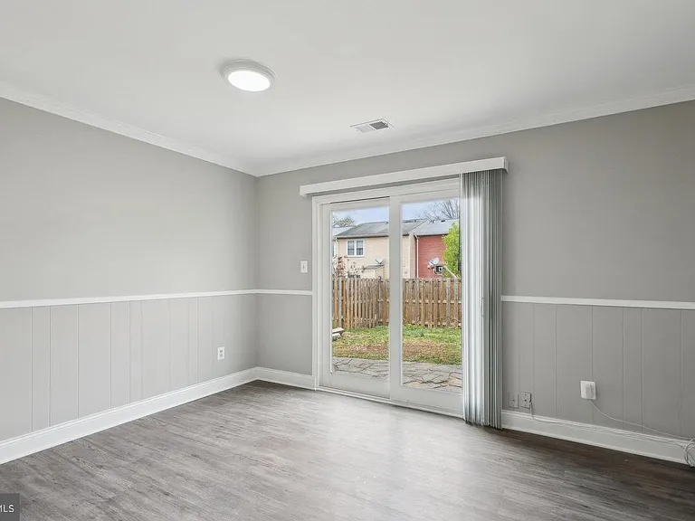 9490 Mooregate Ct — Photo 6