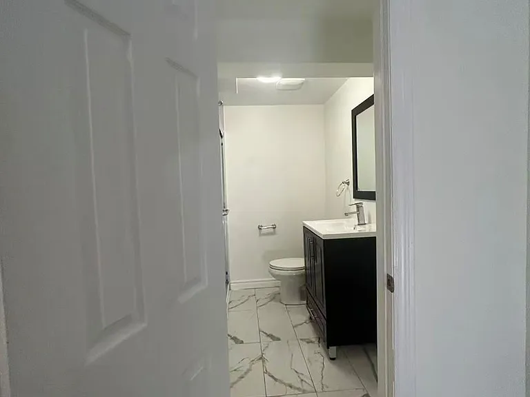448 Elmwood Ave — Photo 41