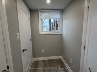 24 Mayflower St #BASEMENT, Whitby, ON L1N8A9