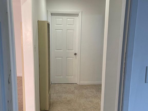 4th image of 1116 W 119th St