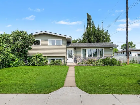 9516 129a Ave NW, Edmonton, AB T5E 0N8
