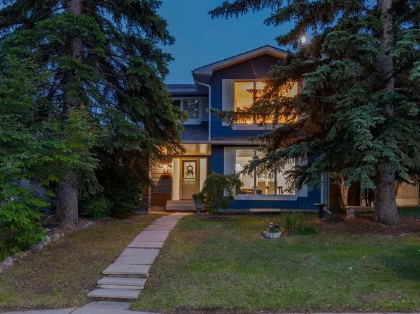 384 N Midvalley Dr SE, Calgary, AB T2X 1M7