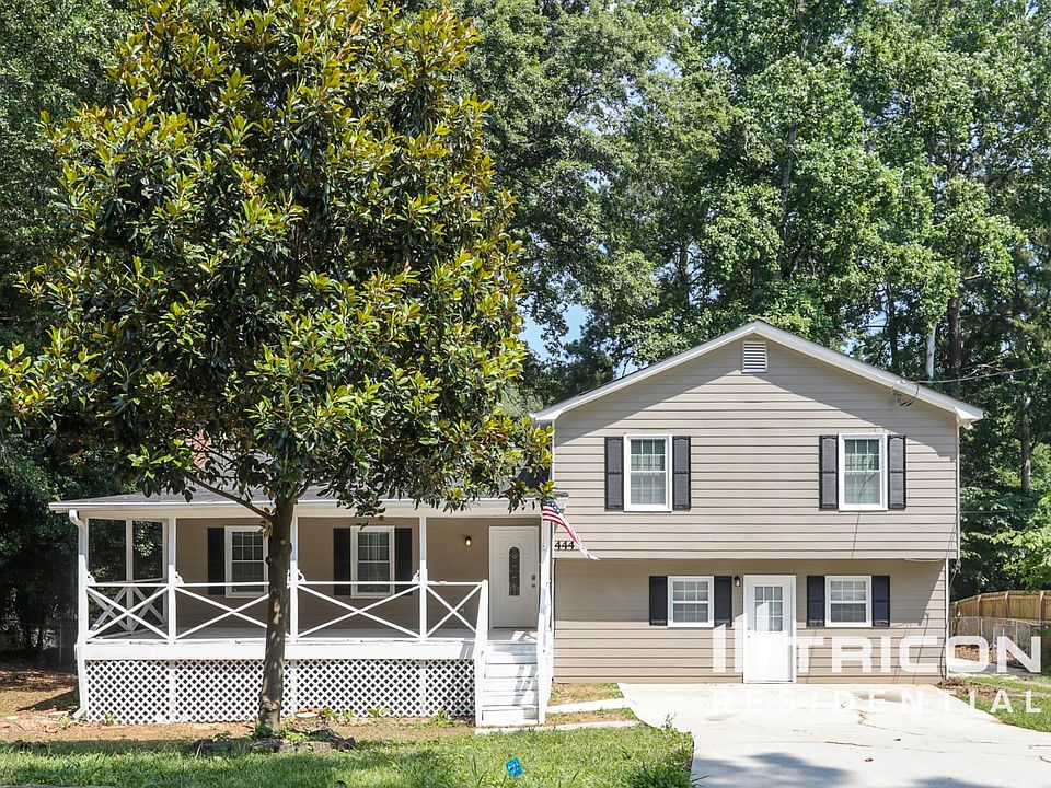 1st image of 444 Valley Woods Cir SE