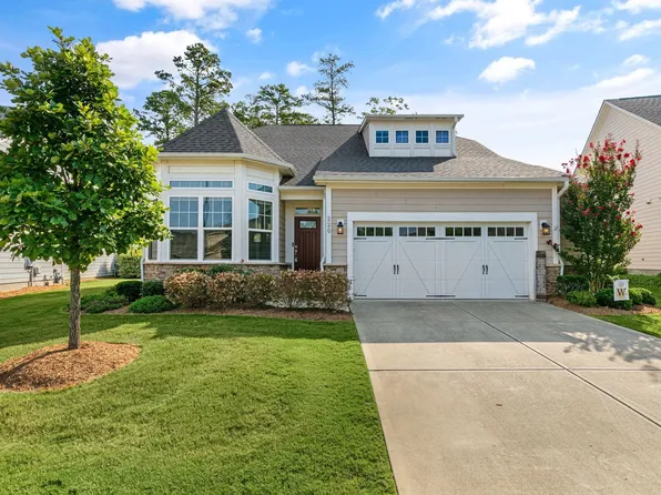 220 Lucky Ribbon Ln, Holly Springs, NC 27540