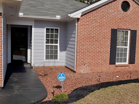 2nd image of 5817 Glenmere Dr